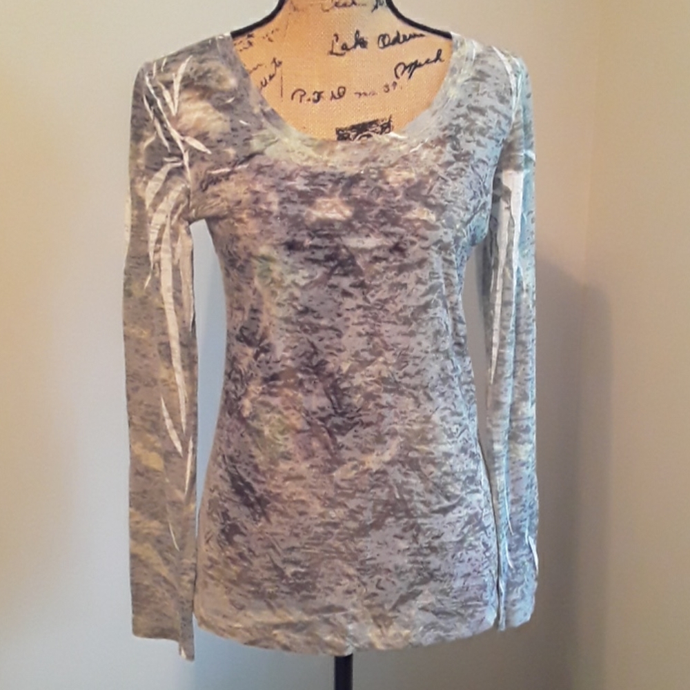 Long sleeve shirt